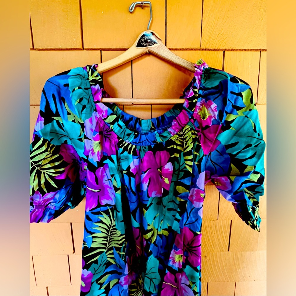 Hilo Hattie M 100% Cotton Original Hawaiian Dress
